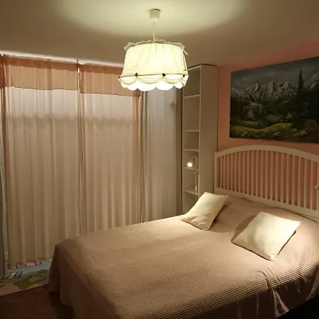 Gasthuis & In The Rosy Garden 3*